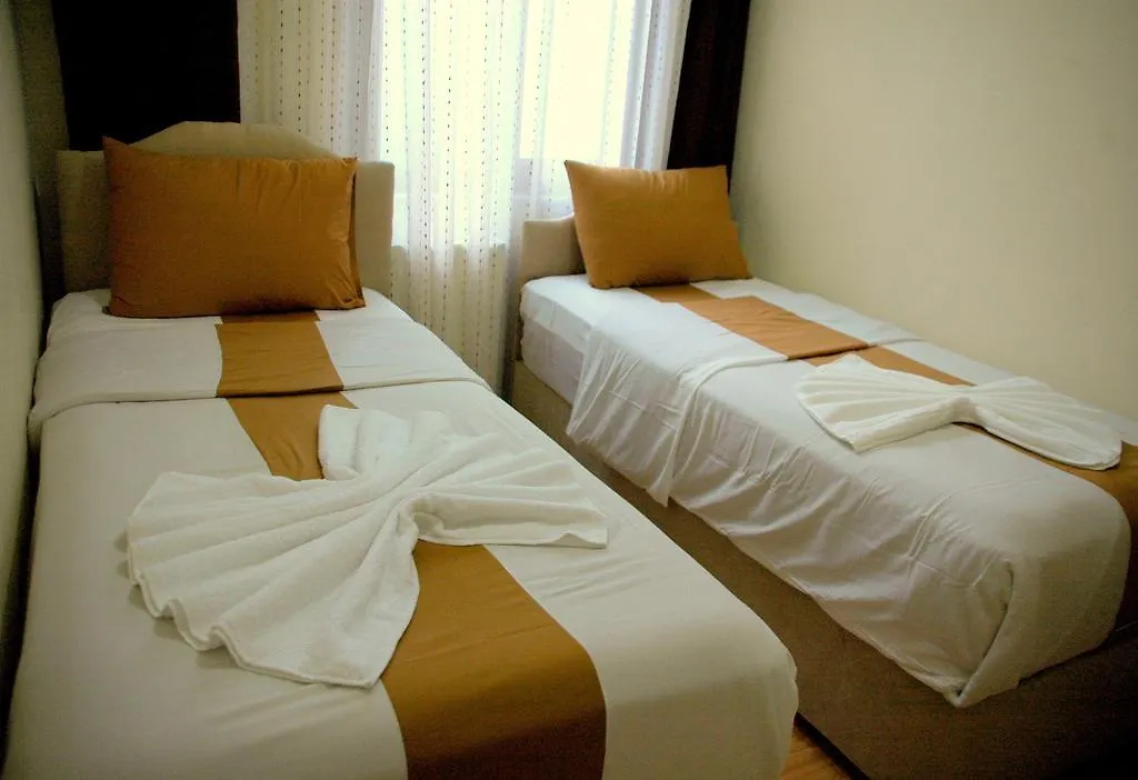 Sur 1 Hotel Istanbul 2*,