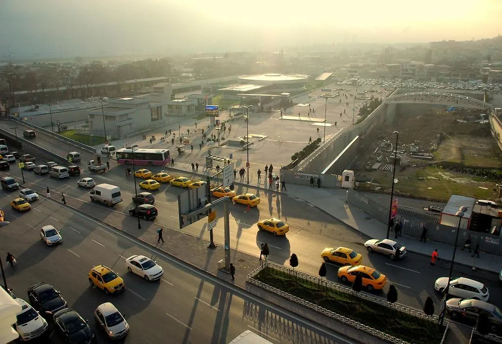 Sur 1 Hotel Istanbul 2*,