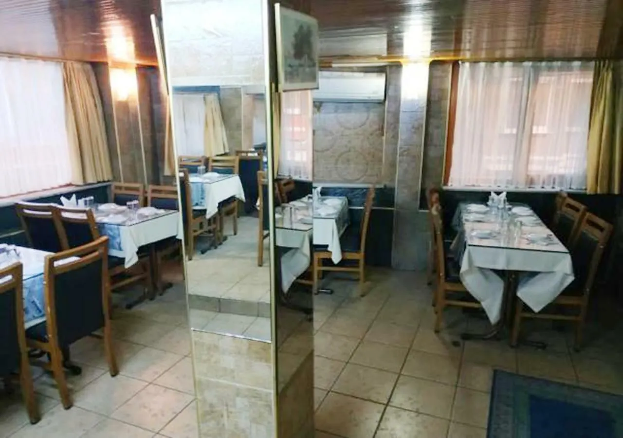 Sur 1 Hotel location